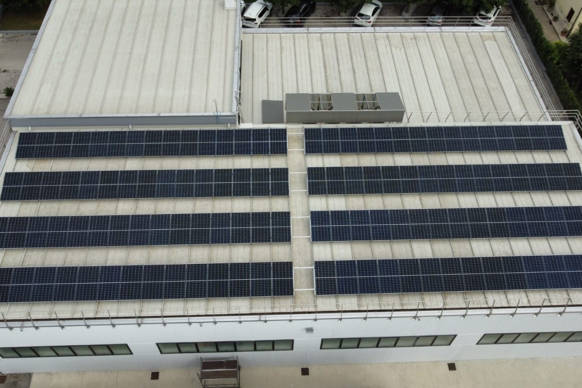 Impianto fotovoltaico ottimizzato potenza 45 Kwp - Settore industria